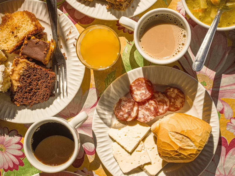 Camping com café colonial